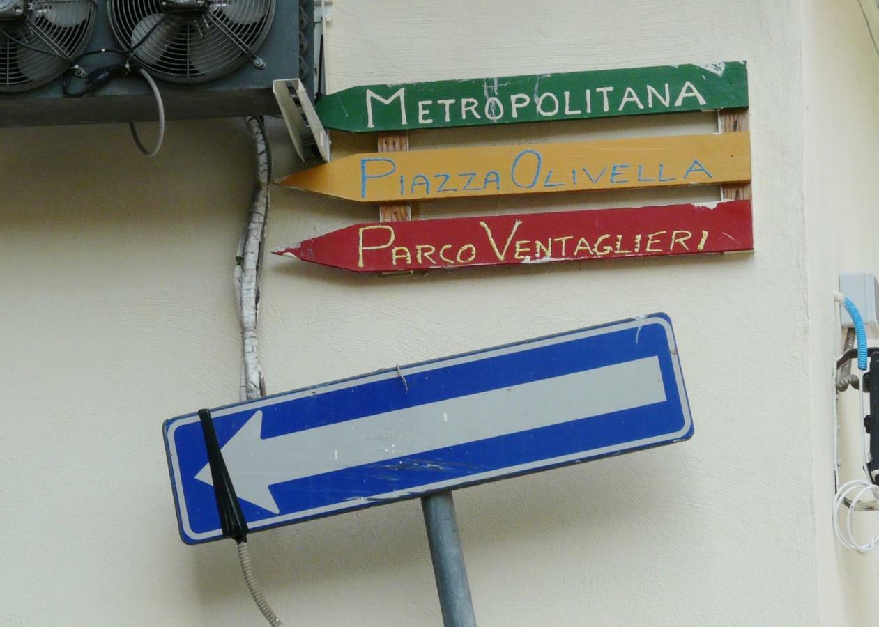 Centro Storico - Fermata Montesanto Hotel Nápoly Kültér fotó